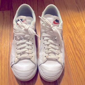 Women’s Nike Platform Sneakers size 8